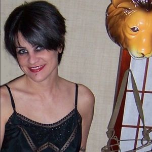 Meet your Posher, Monica